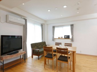 漆喰など自然素材を利用し、健康的な空間に